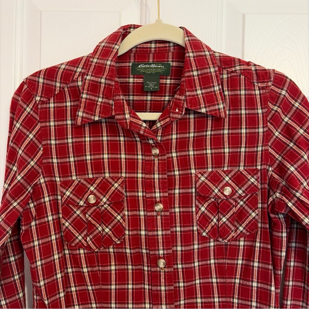 Eddie Bauer Red Flannel Button Up Women’s Size Small - Picture 2 of 6